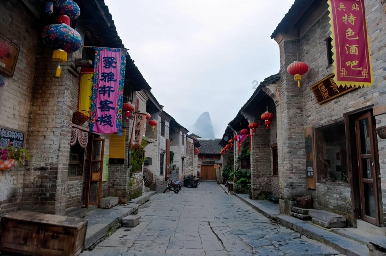 漆黑的森林逃脱
