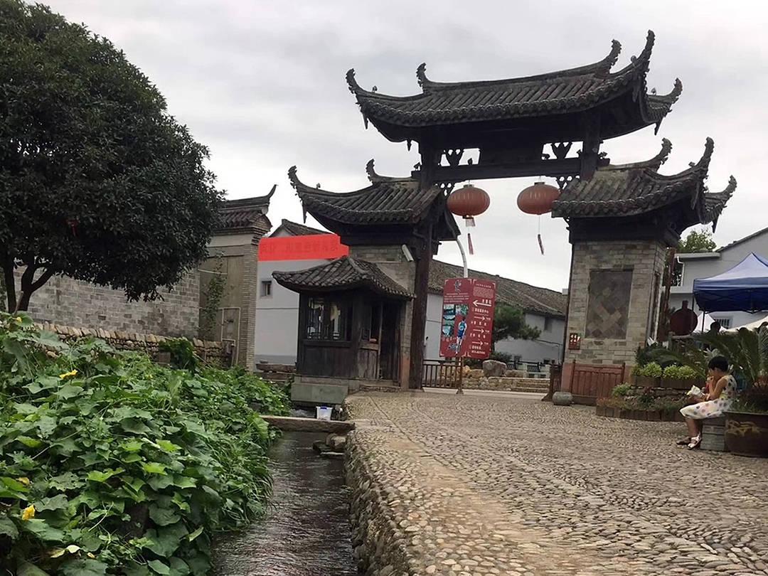 青海诊治白内障什么方法好?-专业问答平台,解决你的疑惑