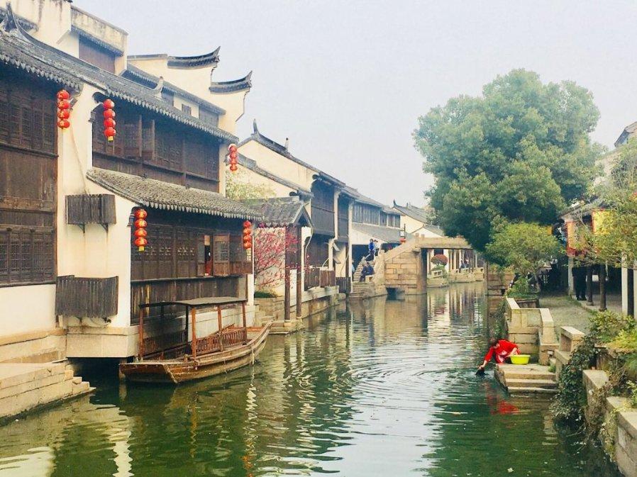 烽火再燃 普陀球场上演“湖北德比”